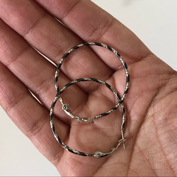 Black and silver hoops - Picture 2 of 2